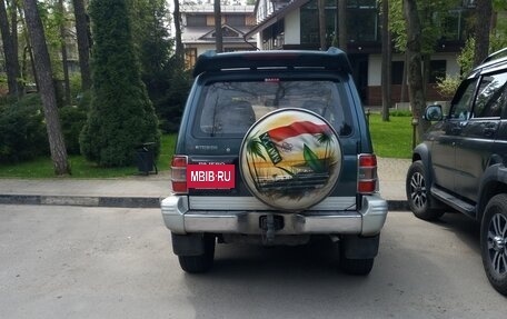 Mitsubishi Pajero III рестайлинг, 1984 год, 550 000 рублей, 3 фотография