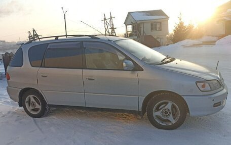 Toyota Ipsum II, 1995 год, 450 000 рублей, 4 фотография