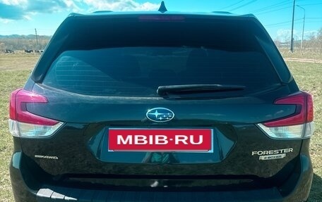 Subaru Forester, 2018 год, 2 350 000 рублей, 3 фотография