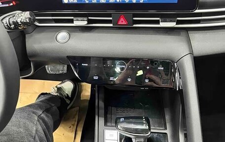 Hyundai Elantra, 2023 год, 1 550 000 рублей, 14 фотография