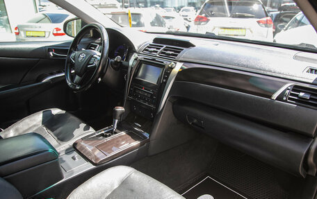 Toyota Camry, 2015 год, 1 398 000 рублей, 23 фотография