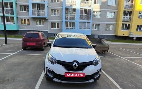 Renault Kaptur I рестайлинг, 2017 год, 990 000 рублей, 1 фотография