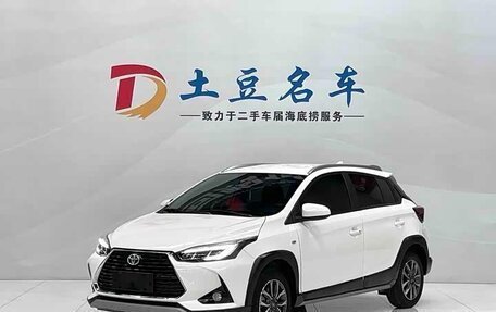 Toyota Yaris XP150 рестайлинг, 2022 год, 1 240 000 рублей, 5 фотография