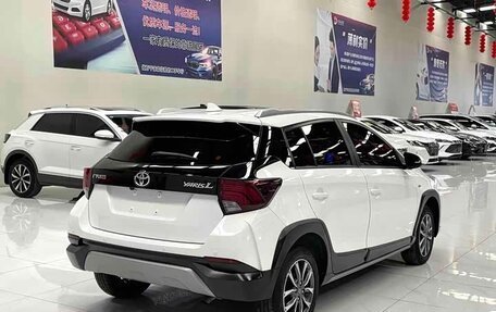 Toyota Yaris XP150 рестайлинг, 2022 год, 1 240 000 рублей, 7 фотография