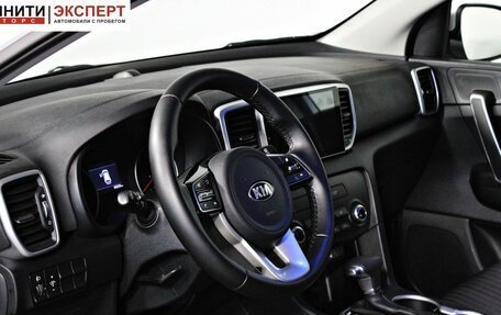 KIA Sportage IV рестайлинг, 2020 год, 2 397 000 рублей, 10 фотография