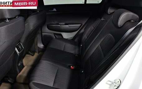 KIA Sportage IV рестайлинг, 2020 год, 2 397 000 рублей, 15 фотография