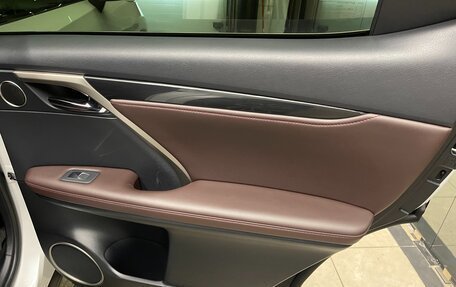 Lexus RX IV рестайлинг, 2020 год, 5 550 000 рублей, 20 фотография