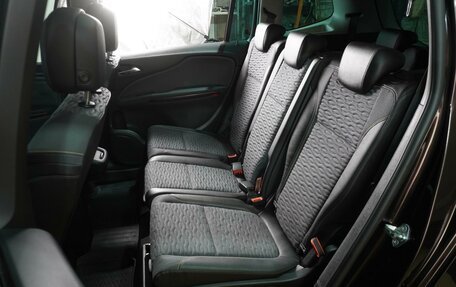 Opel Zafira C рестайлинг, 2014 год, 1 219 000 рублей, 10 фотография