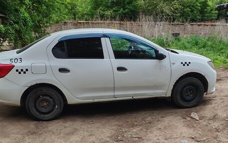 Renault Logan II, 2014 год, 270 000 рублей, 2 фотография