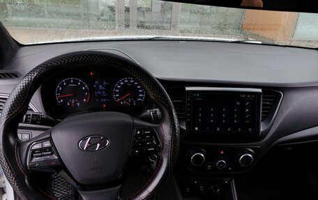 Hyundai Solaris II рестайлинг, 2020 год, 1 220 000 рублей, 8 фотография