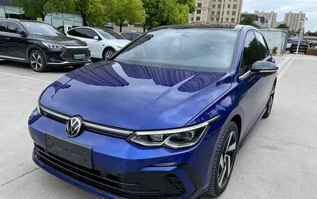 Volkswagen Golf VIII, 2023 год, 1 580 123 рублей, 2 фотография
