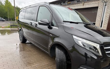 Mercedes-Benz V-Класс, 2015 год, 3 600 000 рублей, 4 фотография