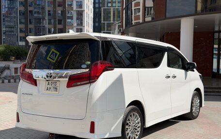 Toyota Alphard III, 2019 год, 5 100 000 рублей, 8 фотография