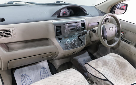 Toyota Raum II, 2003 год, 569 000 рублей, 9 фотография