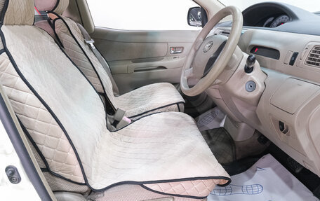 Toyota Raum II, 2003 год, 569 000 рублей, 10 фотография