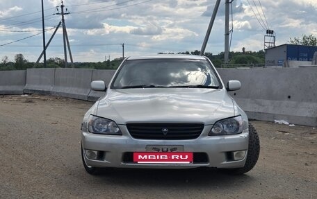 Toyota Altezza, 2003 год, 800 000 рублей, 2 фотография