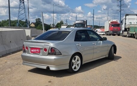 Toyota Altezza, 2003 год, 800 000 рублей, 8 фотография
