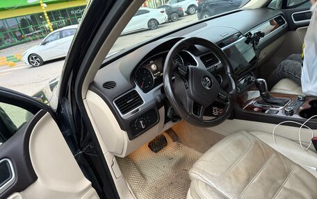 Volkswagen Touareg III, 2013 год, 2 200 000 рублей, 6 фотография