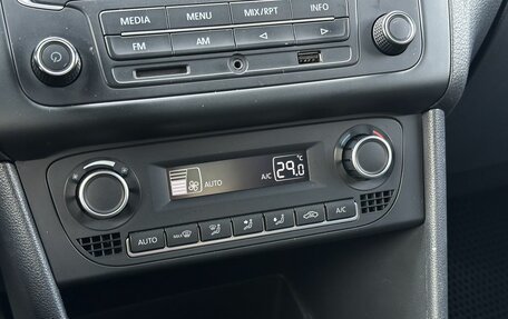 Volkswagen Polo VI (EU Market), 2015 год, 929 000 рублей, 17 фотография