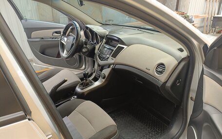 Chevrolet Cruze II, 2012 год, 550 000 рублей, 4 фотография
