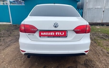 Volkswagen Jetta VI, 2012 год, 800 000 рублей, 6 фотография