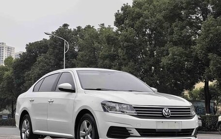 Volkswagen Lavida, 2022 год, 990 000 рублей, 1 фотография