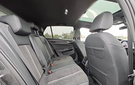 Volkswagen Golf VIII, 2023 год, 1 740 000 рублей, 10 фотография