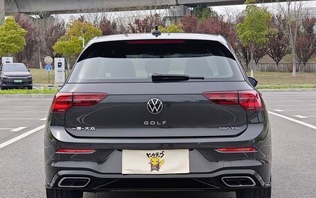 Volkswagen Golf VIII, 2023 год, 1 740 000 рублей, 4 фотография