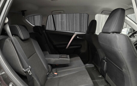 Toyota RAV4, 2015 год, 2 299 000 рублей, 13 фотография