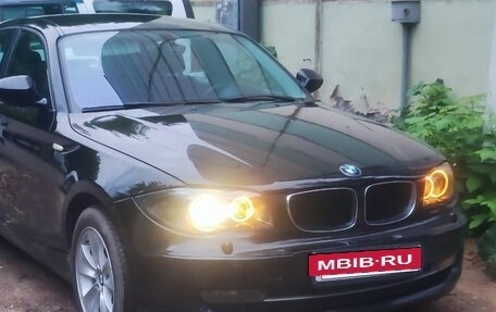 BMW 1 серия, 2011 год, 670 000 рублей, 2 фотография