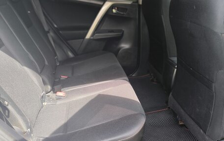 Toyota RAV4, 2013 год, 1 850 000 рублей, 10 фотография
