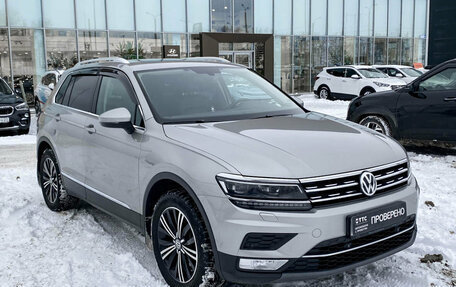 Volkswagen Tiguan II, 2016 год, 2 430 000 рублей, 3 фотография