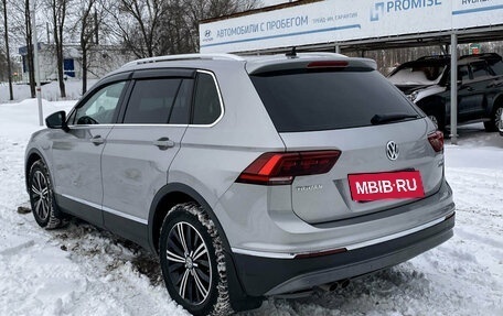 Volkswagen Tiguan II, 2016 год, 2 430 000 рублей, 7 фотография