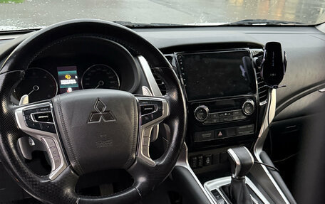 Mitsubishi Pajero Sport III рестайлинг, 2019 год, 3 099 000 рублей, 3 фотография