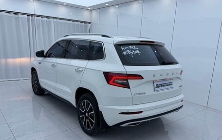 Skoda Karoq I, 2022 год, 1 891 000 рублей, 6 фотография