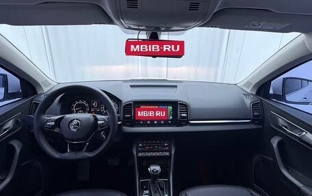 Skoda Karoq I, 2022 год, 1 891 000 рублей, 8 фотография