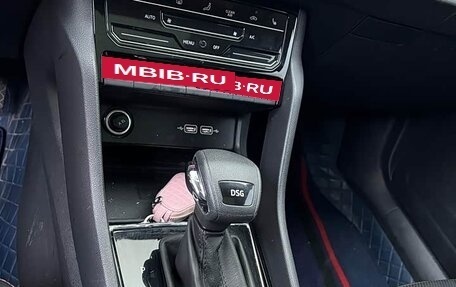 Skoda Karoq I, 2022 год, 1 854 000 рублей, 9 фотография
