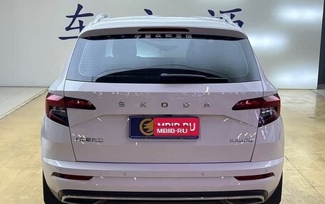 Skoda Karoq I, 2022 год, 1 854 000 рублей, 5 фотография