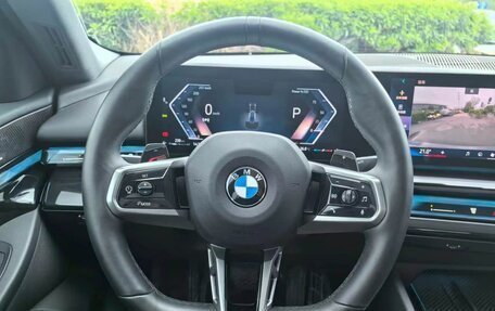 BMW 5 серия, 2026 год, 5 500 000 рублей, 10 фотография