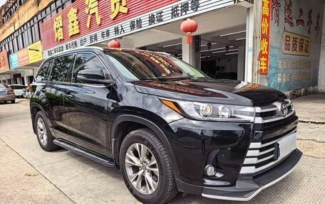 Toyota Highlander III, 2021 год, 3 949 000 рублей, 2 фотография