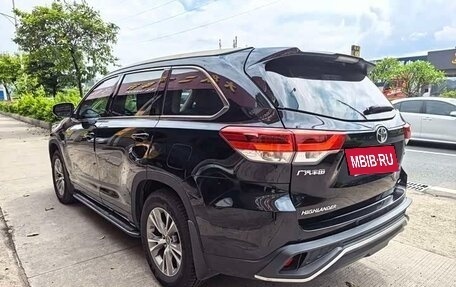 Toyota Highlander III, 2021 год, 3 949 000 рублей, 4 фотография