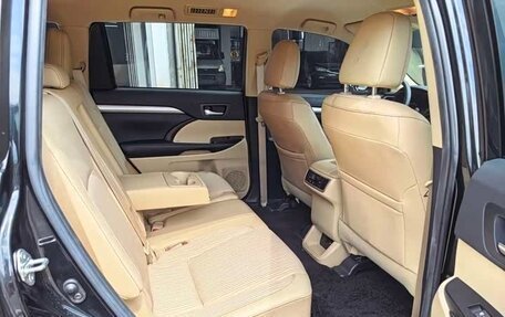 Toyota Highlander III, 2021 год, 3 949 000 рублей, 12 фотография