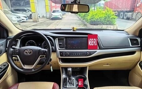 Toyota Highlander III, 2021 год, 3 949 000 рублей, 7 фотография