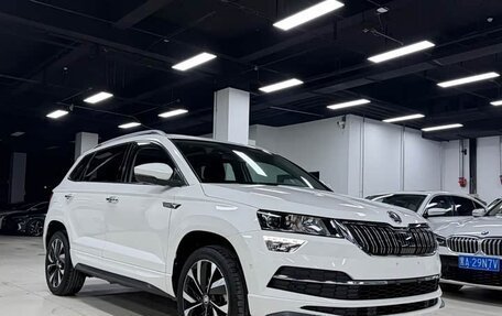 Skoda Karoq I, 2022 год, 1 875 000 рублей, 3 фотография