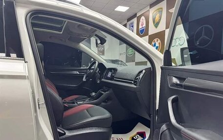 Skoda Karoq I, 2022 год, 1 928 000 рублей, 10 фотография