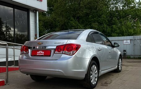Chevrolet Cruze II, 2011 год, 599 000 рублей, 3 фотография