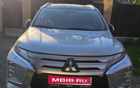 Mitsubishi Pajero Sport III рестайлинг, 2021 год, 4 400 000 рублей, 1 фотография