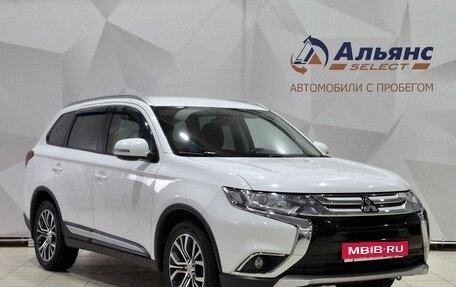 Mitsubishi Outlander III рестайлинг 3, 2018 год, 1 800 000 рублей, 1 фотография