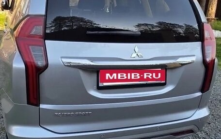 Mitsubishi Pajero Sport III рестайлинг, 2021 год, 4 400 000 рублей, 6 фотография