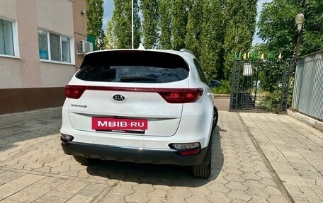 KIA Sportage IV рестайлинг, 2021 год, 1 899 000 рублей, 5 фотография
